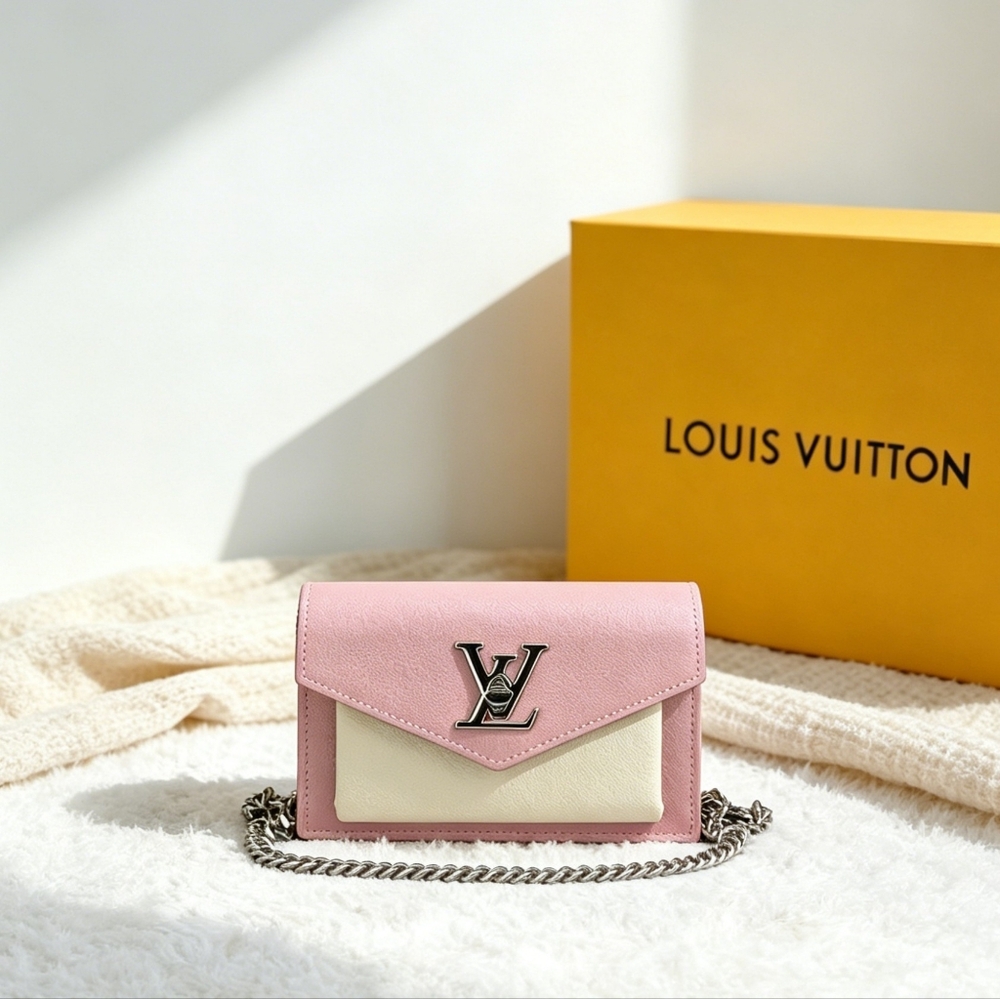 Louis Vuitton Lockme Chain Bag